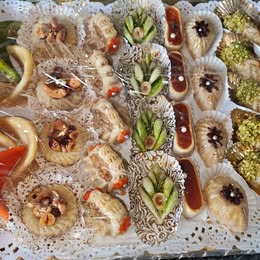 Gâteau. Pâtisserie orientale. Gâteau aux amandes. Corne de gazelle.