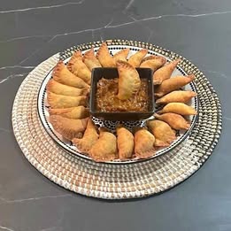 Pastels au thon et à la viande hachée