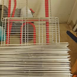Bonjour j'ai mis à vendre les grilles pour pâtisserie 53 sur 32